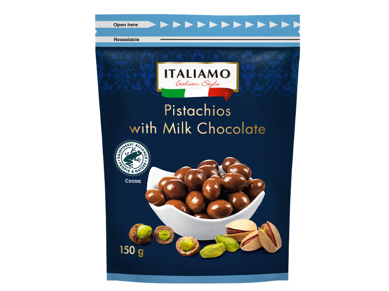 Pistacije z mlečno čokolado v modri embalaži, z napisom 'Pistachios with Milk Chocolate'.