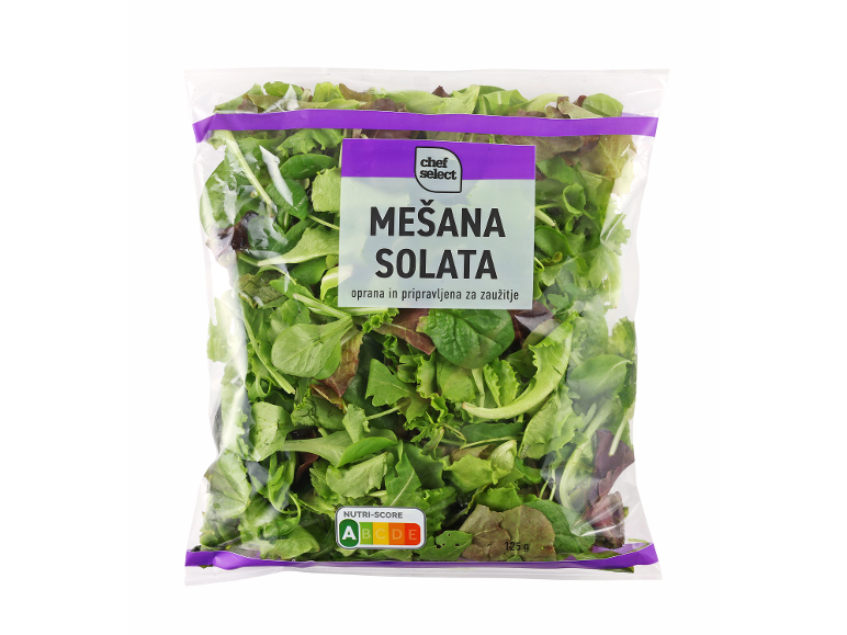Vrečka mešane solate z oznako Nutri-Score A, 125 g.