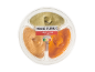 Trio humusa s piquillo, baziliko in pikantnim v okrogli embalaži, Nutri-Score C.