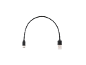 Adapter kabel USB-C na USB-A na črnem ozadju.