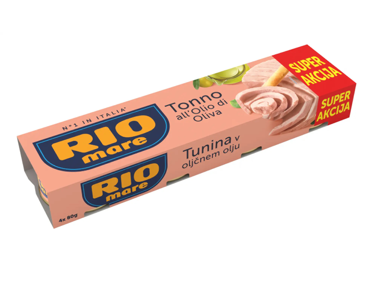 Pakiranje 4 konzerv tunine v oljčnem olju, s posebno ponudbo.