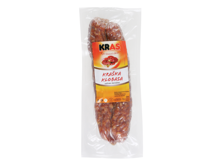 Vakuumsko pakirana sušena klobasa z rdečo in rumeno etiketo.