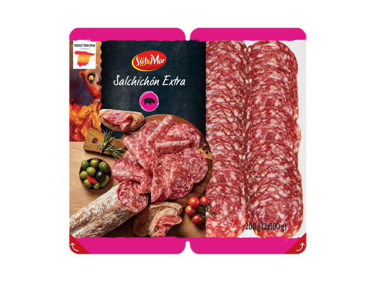 Pakiranje ekstra salame z rezinami, kruhom, olivami in paradižnikom, z ozadjem španske plesalke.