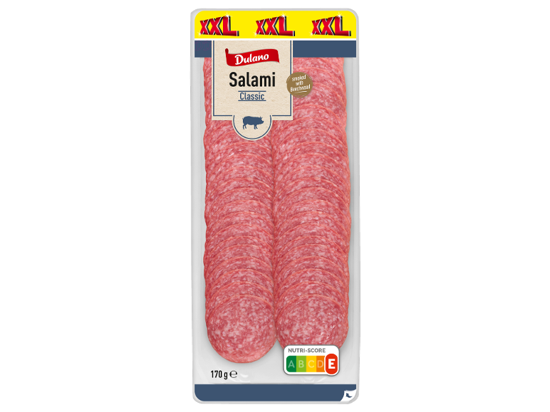 Pladenj klasične salame, dimljene z bukovim lesom, z oznako XXL in Nutri-Score E.