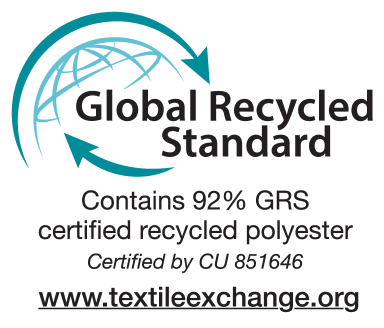 Oznaka Global Recycled Standard: Vsebuje 92% GRS certificiranega recikliranega poliestra, CU 851646.