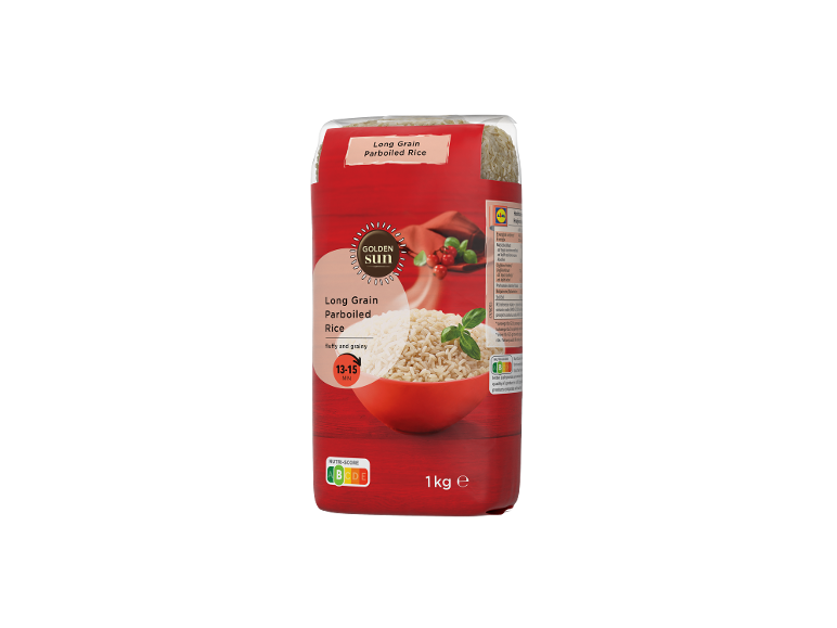 Paket dolgozrnatega parboiled riža z navodili za kuhanje in oznako Nutri-Score.