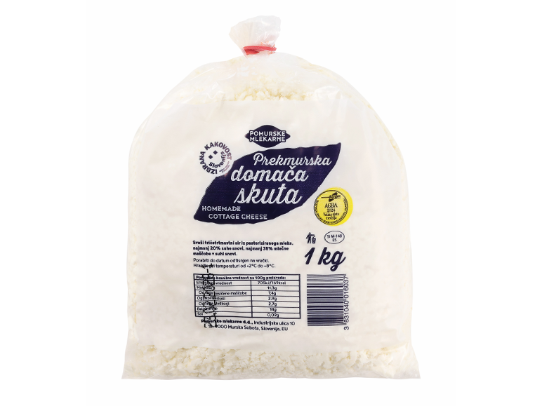 Vrečka 1 kg domače skute z modro etiketo in hranilnimi informacijami.
