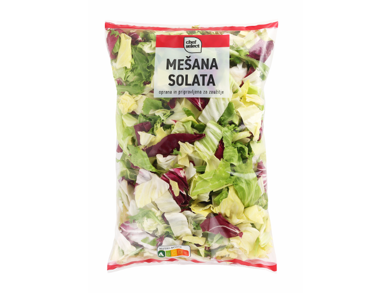 Vrečka mešane solate z zelenimi in rdečimi listi, z napisom „MEŠANA SOLATA“ in Nutri-Score A.