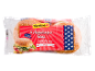 4 hamburger žemljice s sezamom, z ameriško tematiko in oznako „XXL“.