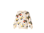 Otroška kremna jopica z barvitim vzorcem gradbenih vozil, vključno s tovornjaki kiperji in bagri.