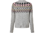 Ženski pulover z vzorcem Fair Isle v sivih, rožnatih in bež odtenkih.