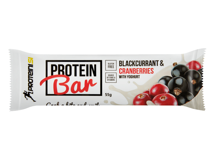 Proteinska ploščica s črnim ribezom in brusnicami z jogurtom, brez glutena, 55g.