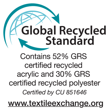 Globalni reciklirani standard: Vsebuje 52% GRS certificiranega recikliranega akrila in 30% GRS certificiranega recikliranega poliestra.