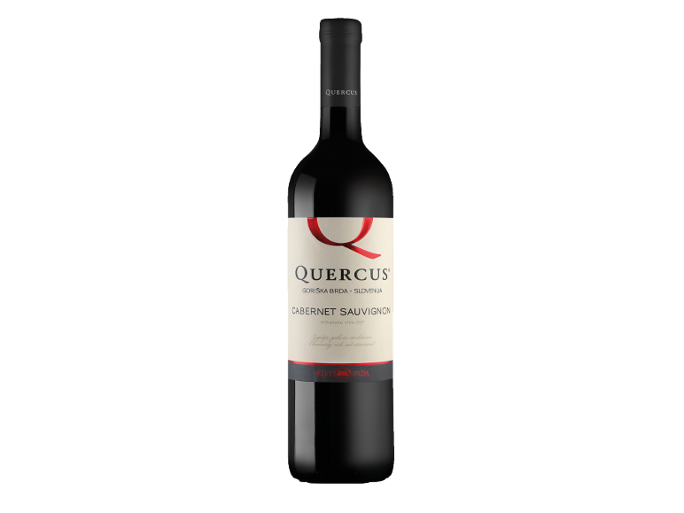 Steklenica rdečega vina Cabernet Sauvignon iz Slovenije.