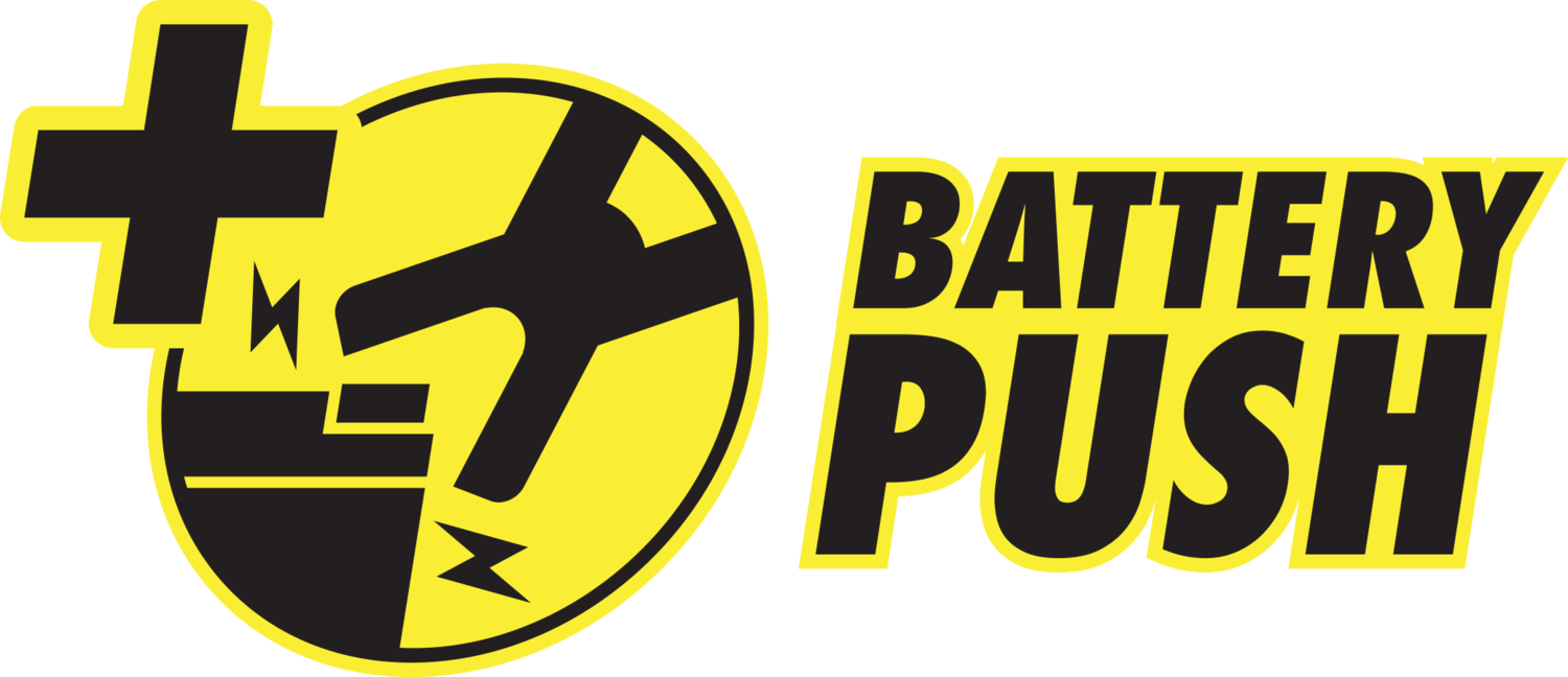 Rumeno-črn logotip s simbolom baterije in besedilom „BATTERY PUSH“.
