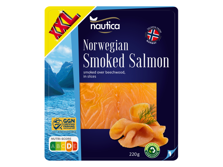 Pakiran norveški dimljen losos, s certifikatom kmetije in oznako Nutri-Score A.