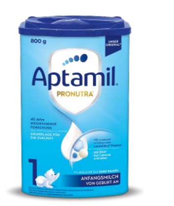 Modra pločevinka začetnega mleka v prahu za dojenčke, 800 g, z napisom »Aptamil Pronutra«.