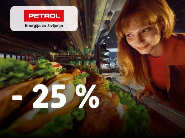 Ženska gleda v vitrino s sendviči in solatami, z napisom -25% popusta.