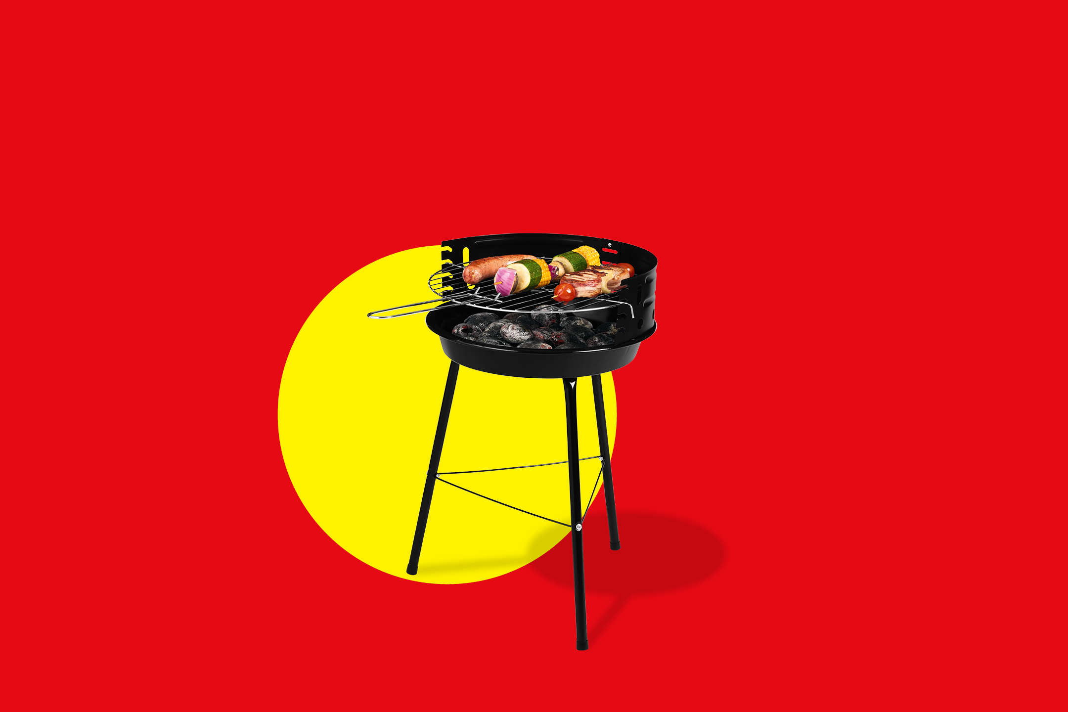 Žar na oglje s klobasami, zelenjavo in mesom na žaru, na rdečem ozadju z rumenim krogom.