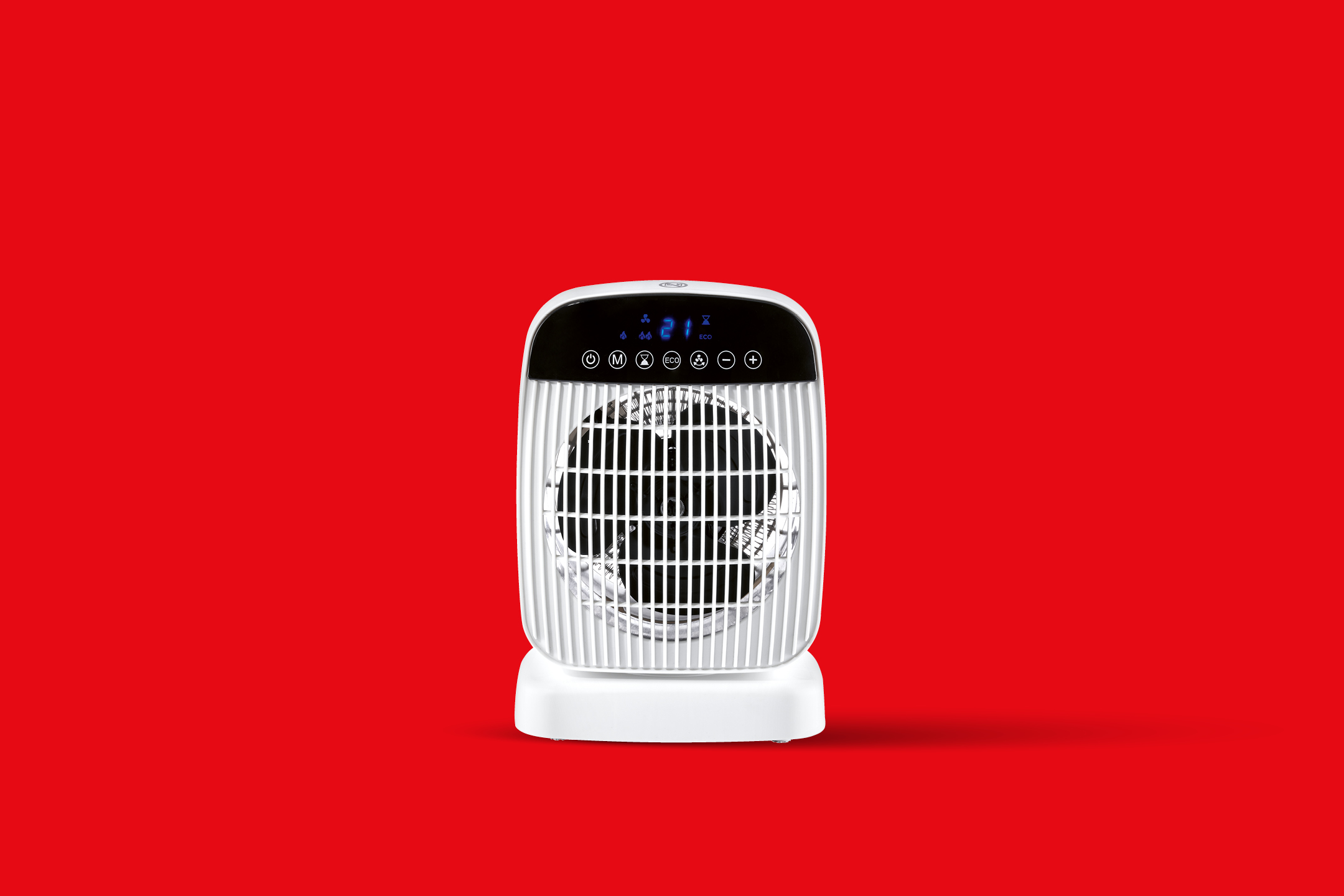 Beli prenosni grelnik z digitalnim zaslonom in gumbi na rdečem ozadju.