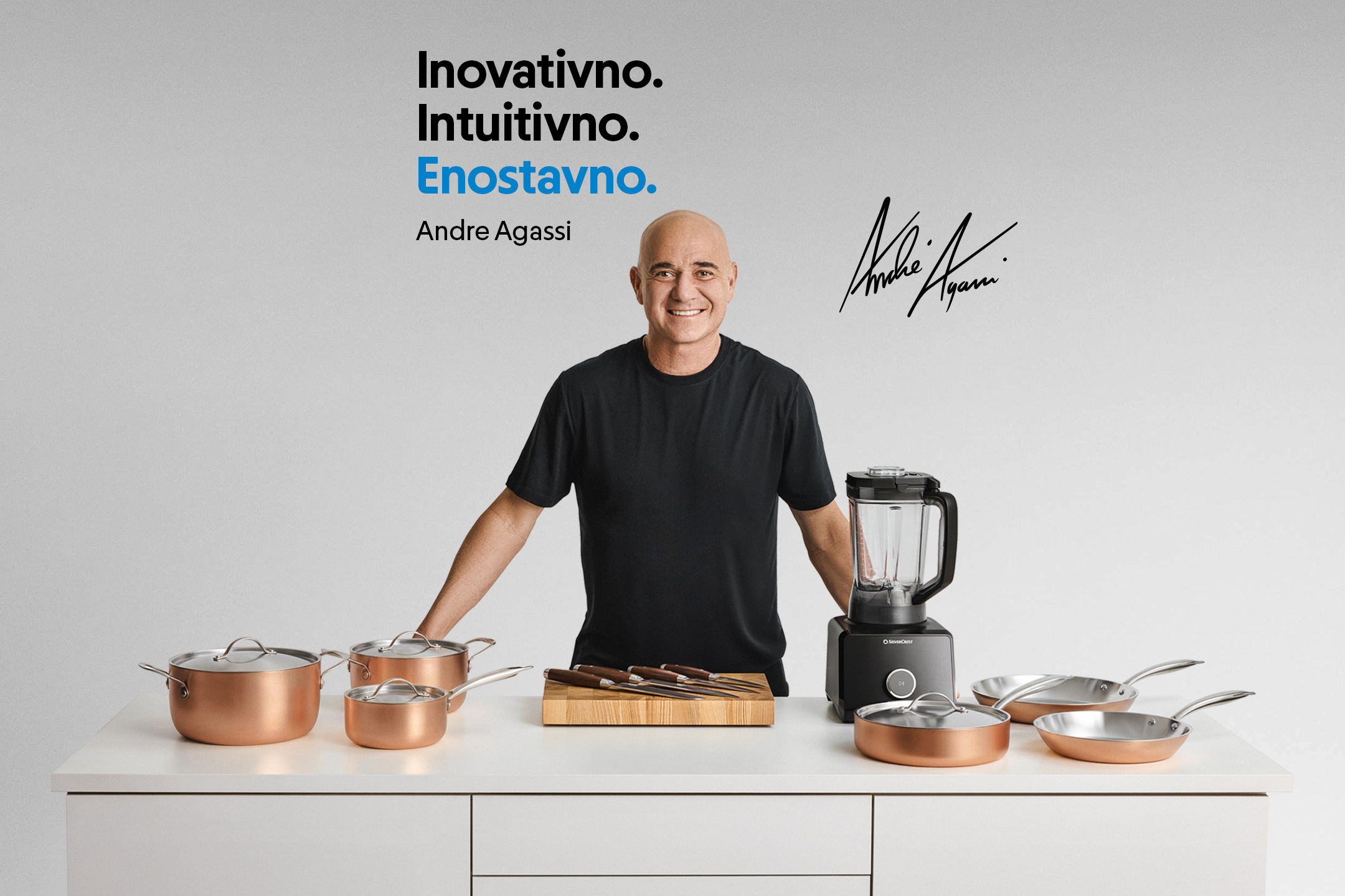 Andre Agassi predstavlja kuhinjsko posodo in pripomočke z napisom Inovativno. Intuitivno. Enostavno.