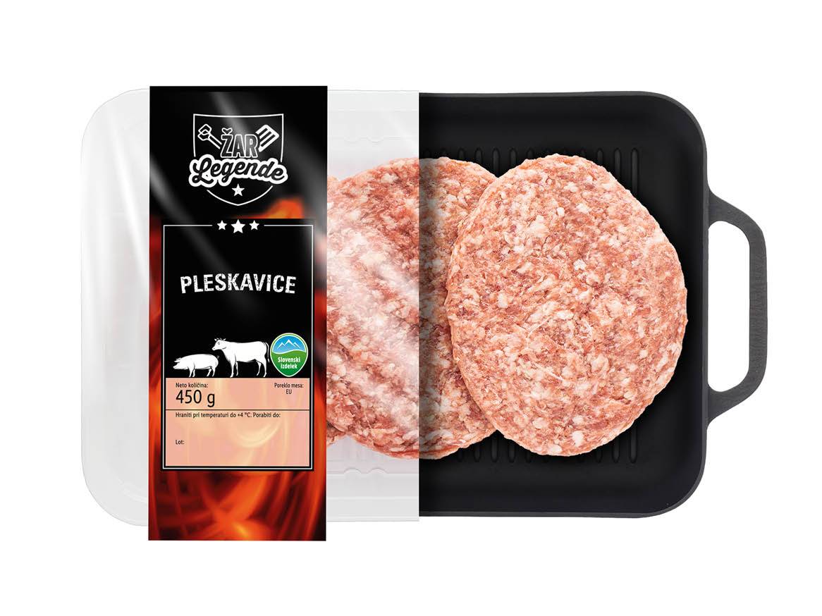 Paket Pleskavic ZAR Legende, 450g, v črni litoželezni ponvi.